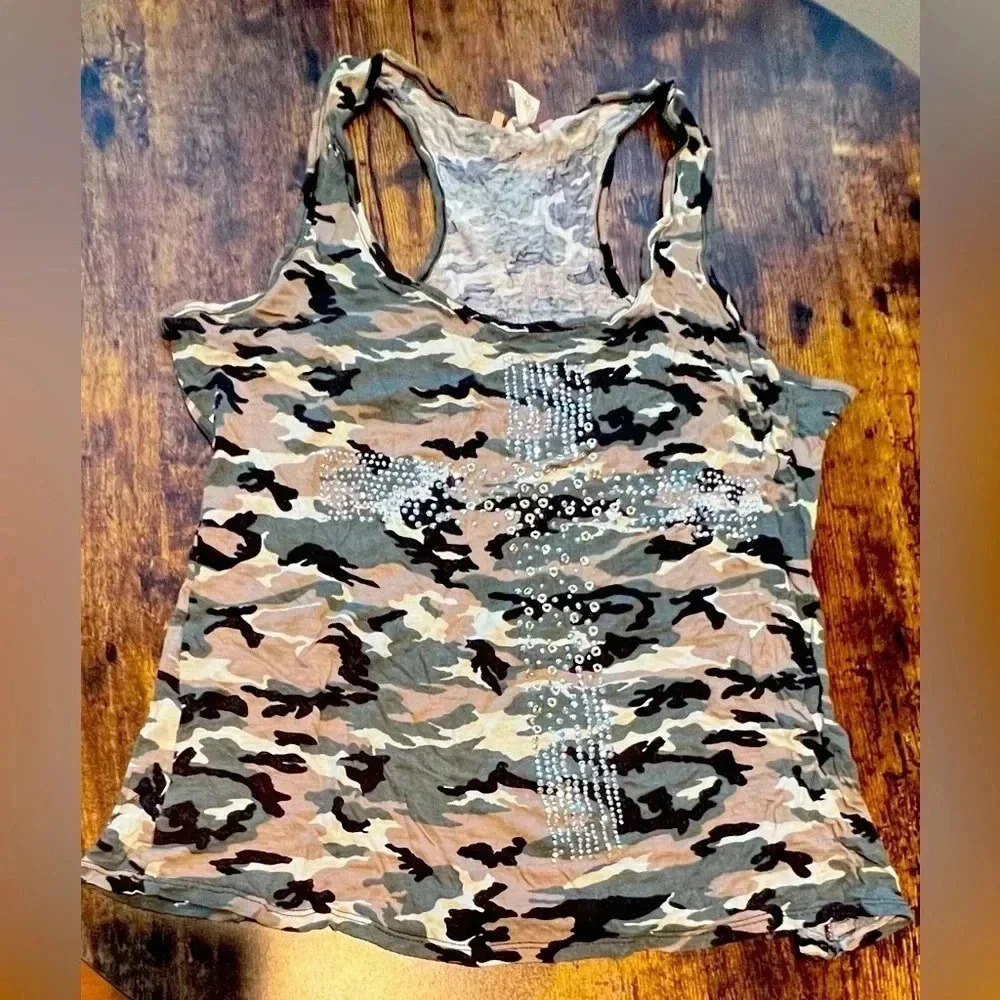 BODY CENTRAL | ladies embellished cross camouflage tank top. Size: L.